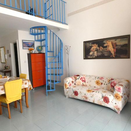 Appartamento accogliente in centro a Bari Esterno foto